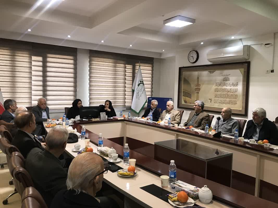 جلسه هم اندیشی روسای کانون های بازنشستگان با مدیرصندوق بازنشستگی استان خراسان رضوی